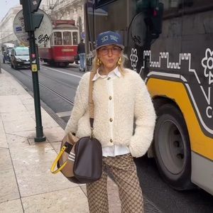 Boucle knit cardigan Zara NWT size M